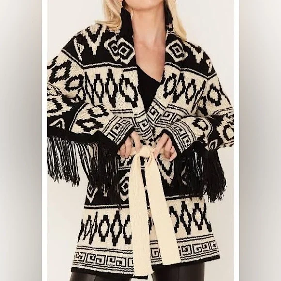 Ladies Powder River Outfitters Cream Aztec Lapel Fringe Knit Cardigan Small - Picture 1 of 9